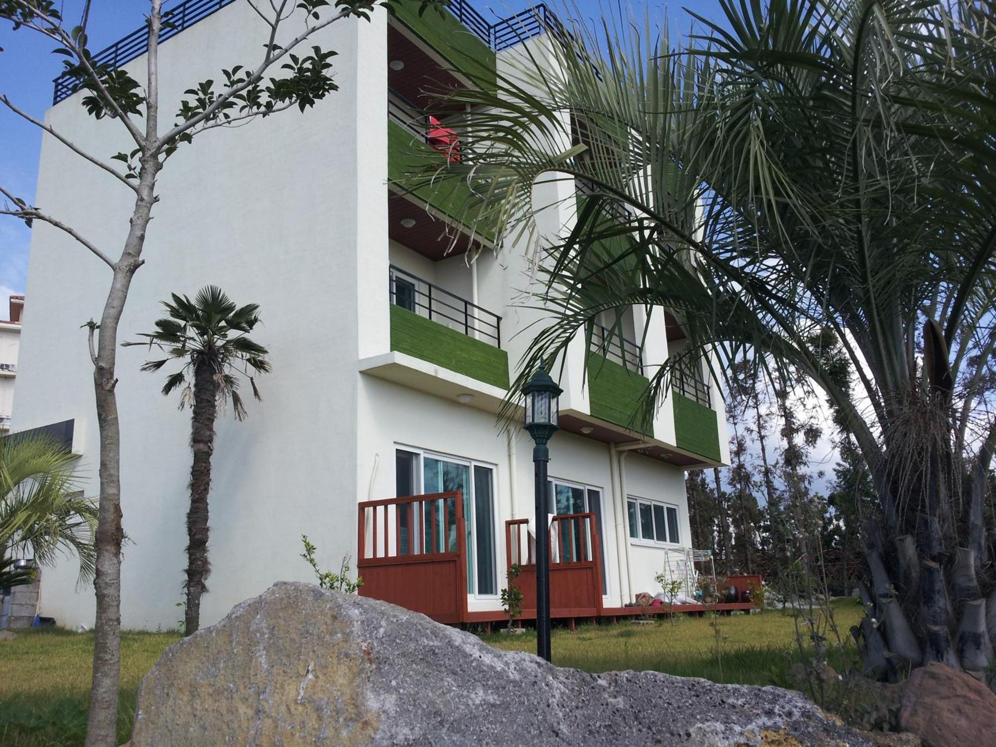 Jeju Bada Wi Olle Pension Seogwipo Exterior photo